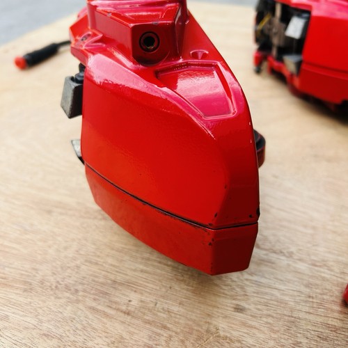 Genuine Mercedes OEM W176 A45 CLA45 GLA45 front calipers brakes PAIR A1764210798 - Picture 5 of 11