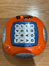 Boggle Travel Edition with built in electronic timer, Hasbro 2009 FREE POSTAGE 