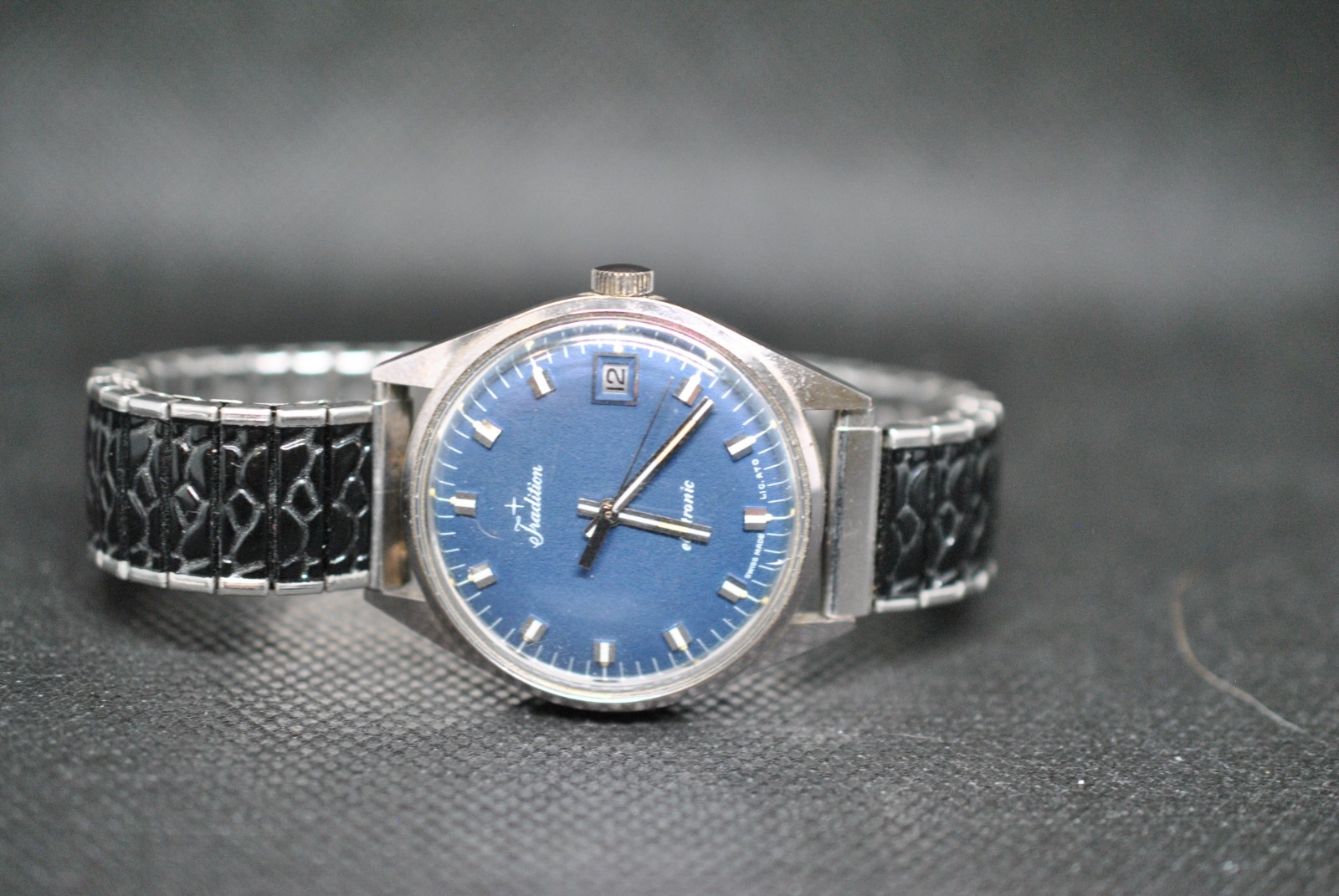 OF WATCHES FOR PARTS LOT VINTAGE MENS 3 REPAIR OR - vintagewatches.pk