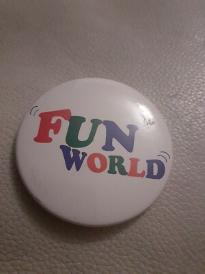 Fun World Vintage Abzeichen 