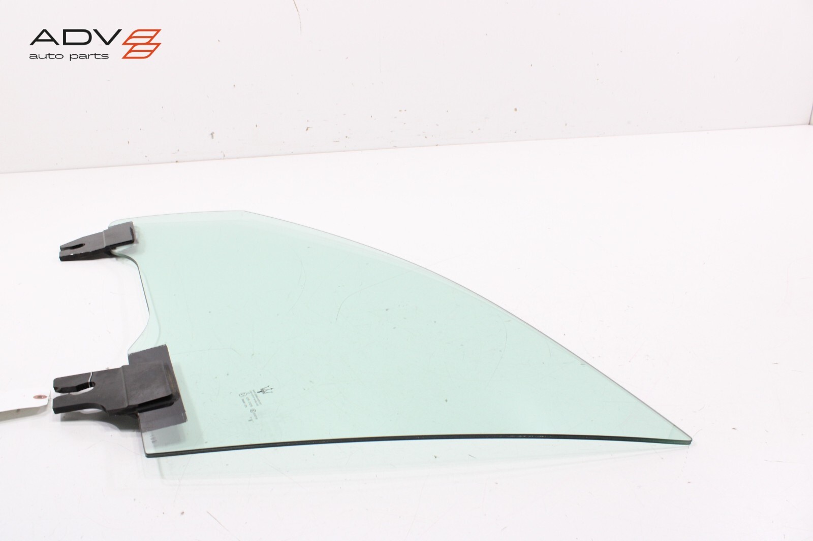 2017 - 2020 MASERATI LEVANTE FRONT LEFT DRIVER SIDE DOOR WINDOW GLASS OEM