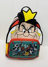 Mini Mochila Loungefly Disney Alicia Reina de los Corazones (WDBK2068)