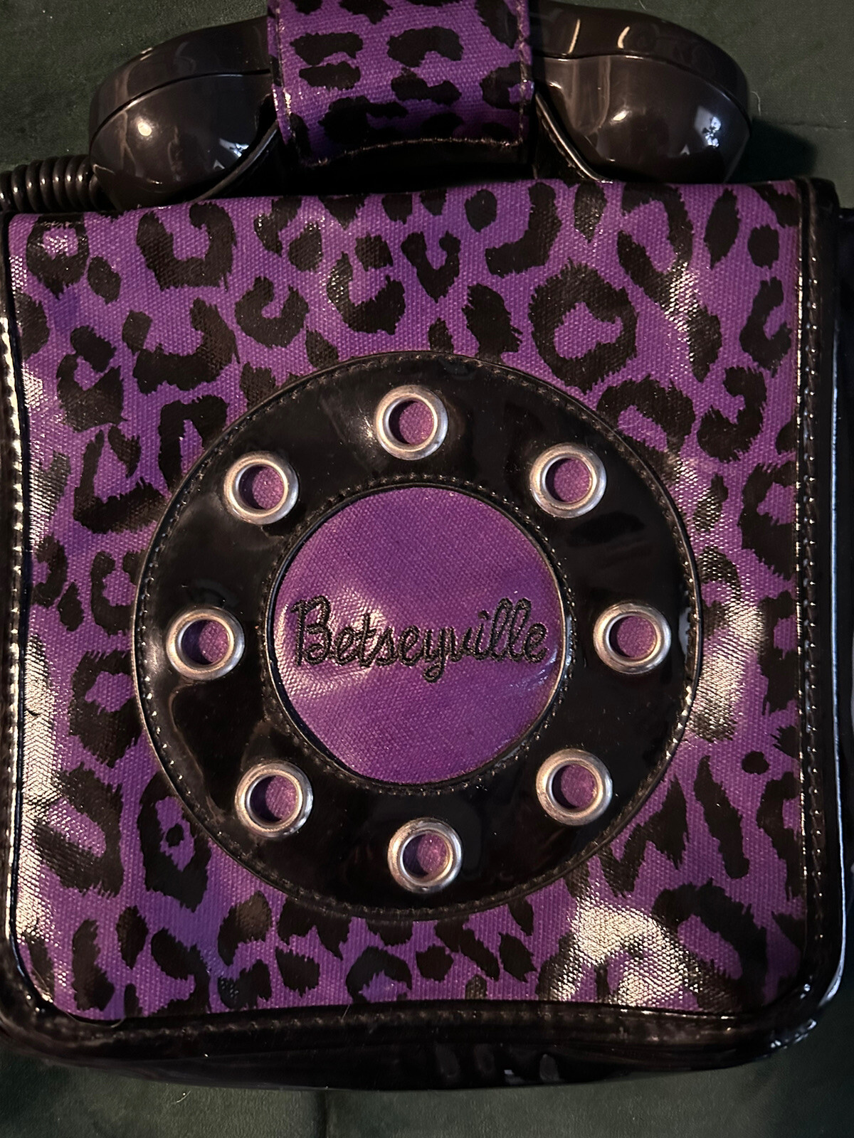 Picture 2 of 8