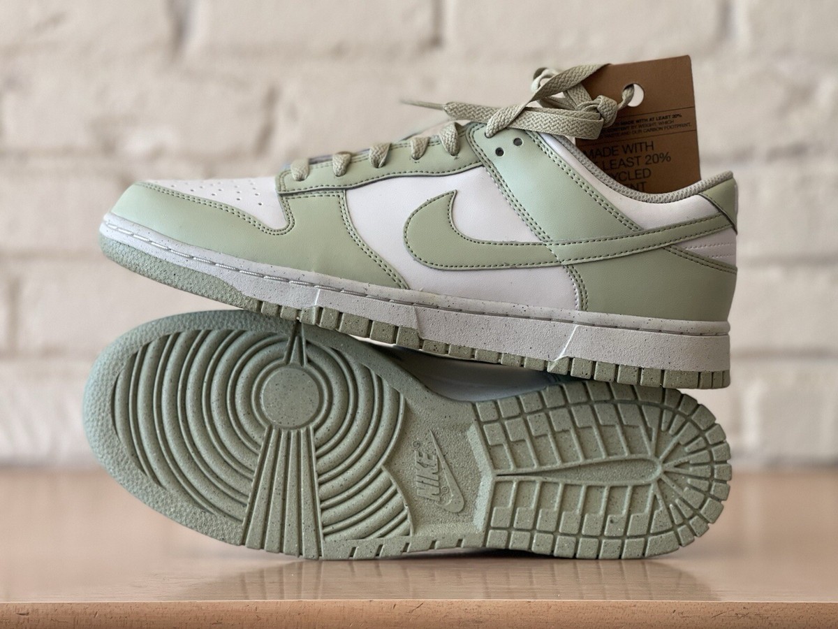Nike Dunk Low ホワイト/オリーブ Nike Dunk Low Olive Aura Coconut Milk White Sail HF5384-300 Women