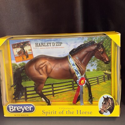 Breyer 1718 Harley D Zip Bay American Quarter Horse AQHA World