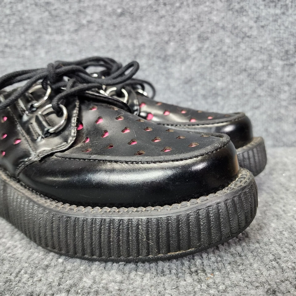 T.U.K. Mujer Corazón Perforado Viva Creeper Oxford Rosa Negro Plataforma Gótico 5 Foto 4 de 4