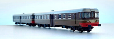 ViTrains 1138 Aln 668.1400 + Aln 668.1401 Prototyp, Kastanie/Isabella, Pp