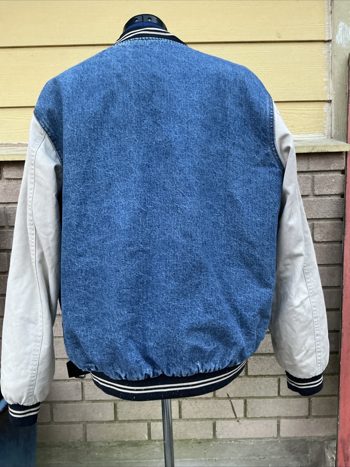 Picture 6 of 9