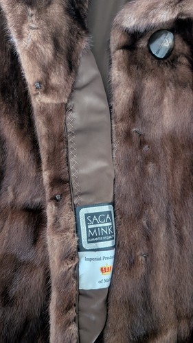 Gorgeous SAGA MINK Brown 52" Mid-Length Coat - Excellent condition. Size 10-12 - Picture 8 of 9