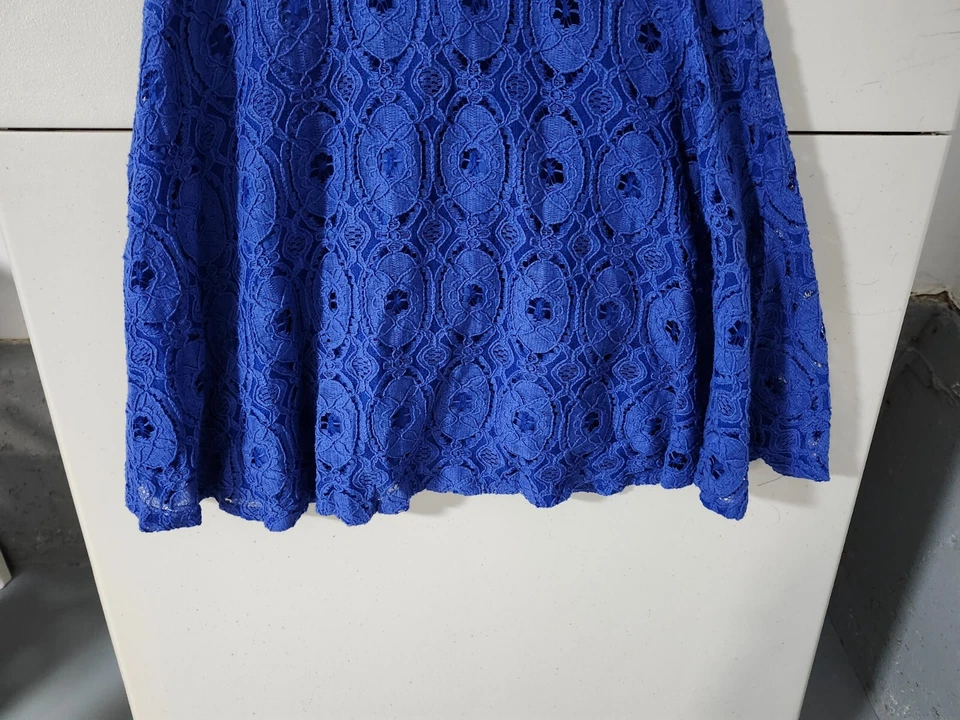 Vestido BB Dakota Feminino 12 Azul Sem Mangas Flare Renda Forrado Geométrico Elástico Novo - Imagem 2 de 4