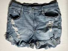 Aeropostale Women's Size 14 Mom Short Distressed Light Wash Jean Shorts 3 Inseam