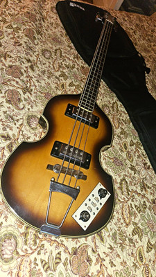 1967 Japan Matsumoku  Hofner style Beatle Bass, lightweight, gig bag, working