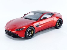 AUTOart 1/18 Aston Martin Vantage 2019 Hyper Red / Carbon Black Roof 70277
