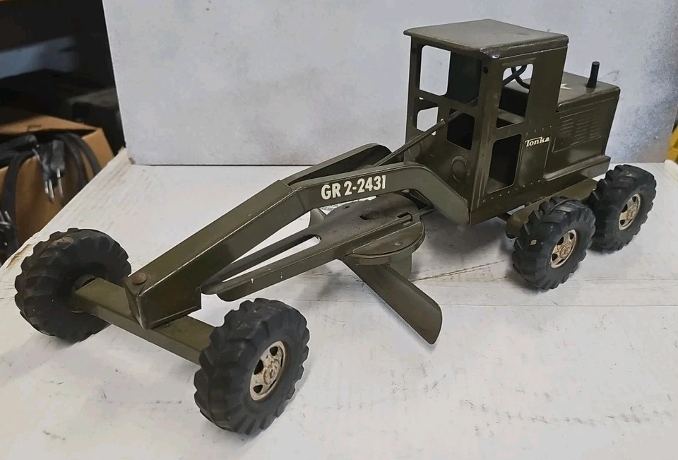 Vintage Tonka GR 2-2431 Road Grader - Image 3 of 4