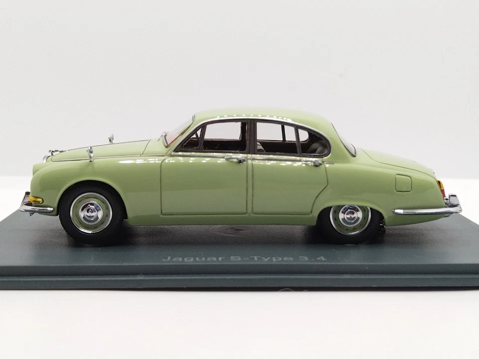 Neo Scale Models 1/43 Jaguar S-Type 3.4 1963. Extremely Rare!  - Image 3 of 4