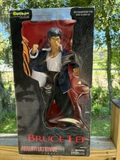 Asylum Ultimate Series 18" Bruce Lee Action Figure 2001 Art Asylum