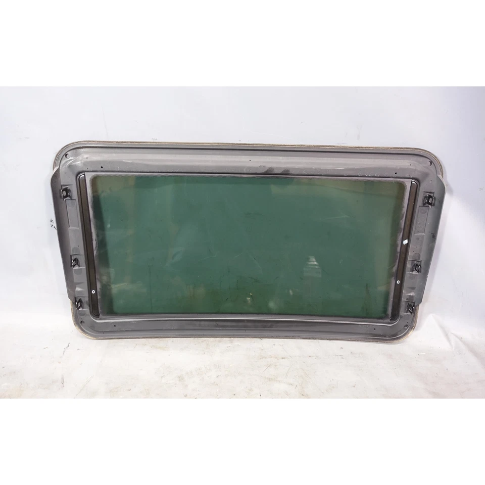 2008-2013 BMW E82 1-Series Coupe Exterior Moonroof Sunroof Glass Panel OEM — 第 3/3 张图片