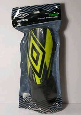 NEW Umbro Soccer Shinguards Pee Wee Stirrup  3' 11''-4' 7'' Florescent Green Youth