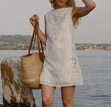 Women Doen Round Neck Embroidered Sleeveless A-line Mini Dress