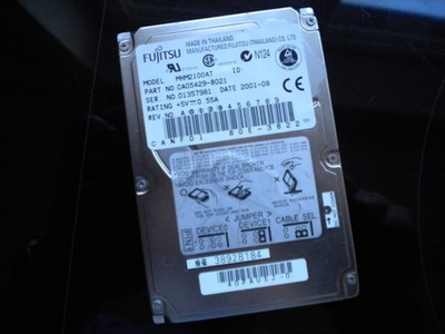 Interne Retro 10GB HDD Festplatte von FUJITSU MHM2100AT / CA05429-B021