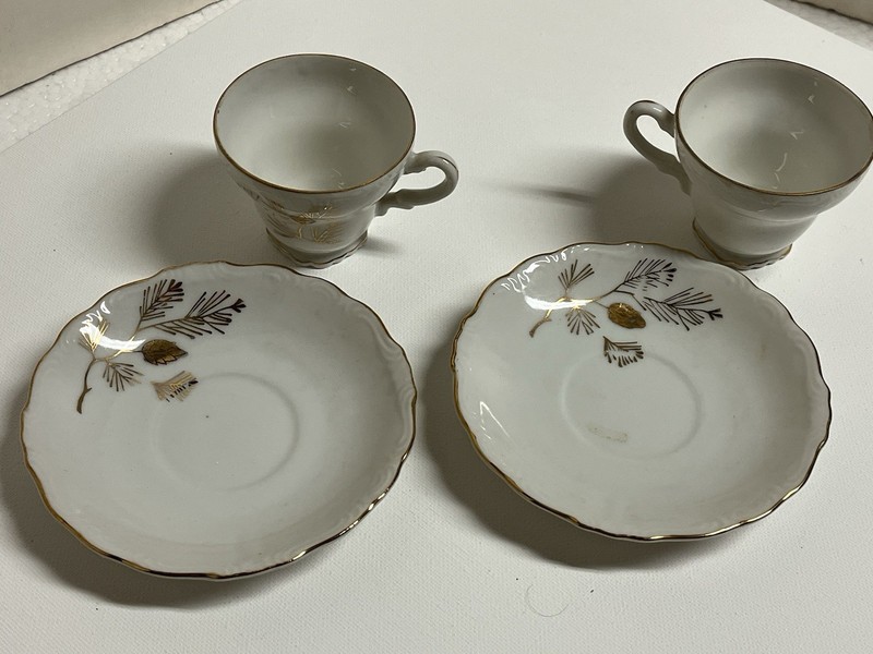 Lefton Vintage Fine China Set Of 2 Cups And Saucers. Gold Wheat Pattern And Trim