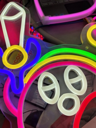 INSEGNA GAME ANIME ACRILICO LUMINOSA NEON LED SIGN LIGHT USB 41.5 CM. - Imagen 2 de 4