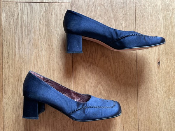 Makellose Retro Vibes!!  Vintage Raphael Sarti Satin Pumps, 8,5