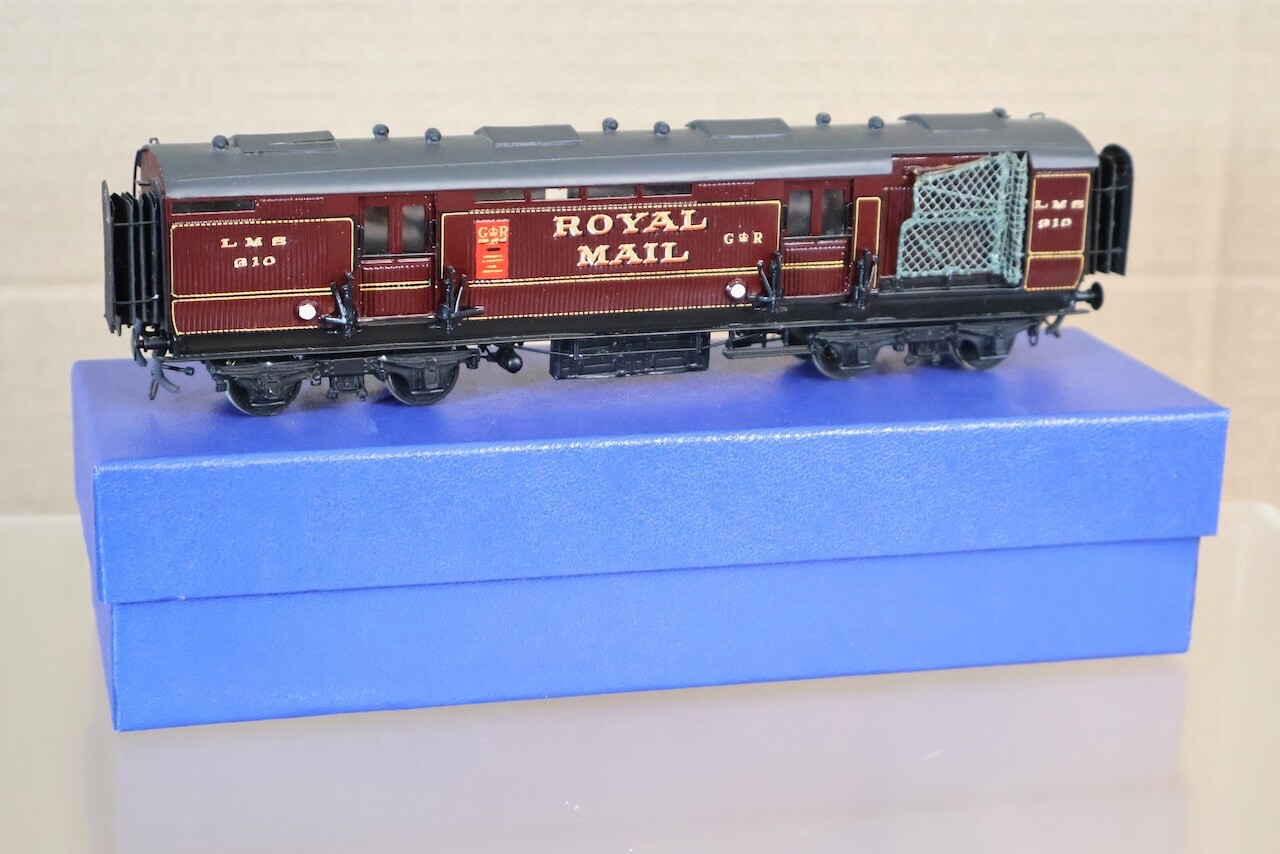 D&S MODELS KIT BUILT LMS ROYAL MAIL POST OFFICE COACH 310 FRANK RAINGER