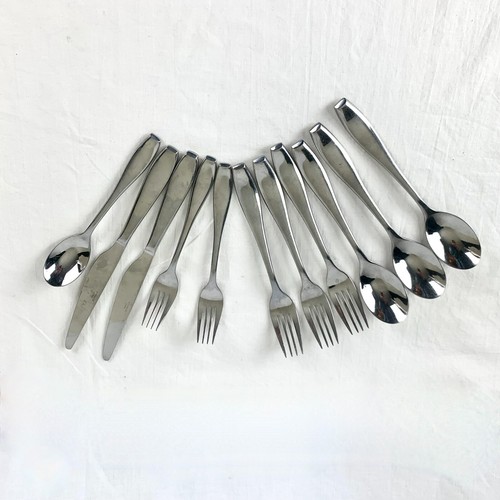 11 pc Lot Towle Symphony Stainless Steel Flatware Spoons Forks Knives Excellent - Picture 7 of 9