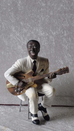 E- Gitarre Figur Jazz Musiker Skulptur Jazzfigur Afrika Musik Werbefigur Deko 32 - Picture 2 of 7