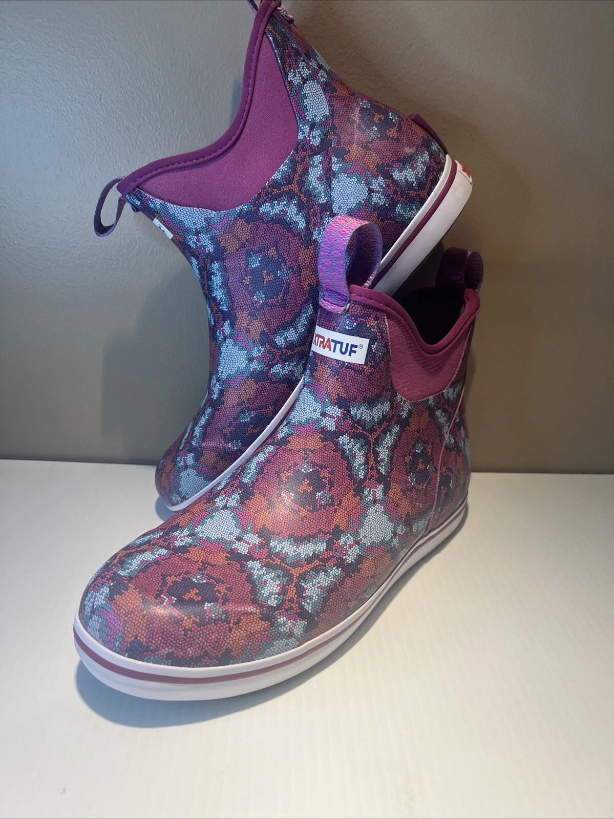 XTRATUF Women's Kaleidoscope Scales 6" Anckle Deck Purple Boots (XWAB5KS) 11M