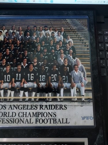 1983 Super Bowl Champion Raiders 12x15 Plaque with 8x10 Picture & Engraved Plate - Picture 3 of 8