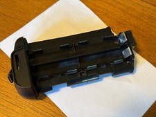 Vivitar AA Battery Holder Tray for Nikon/Vivitar vertical grip battery pack D750