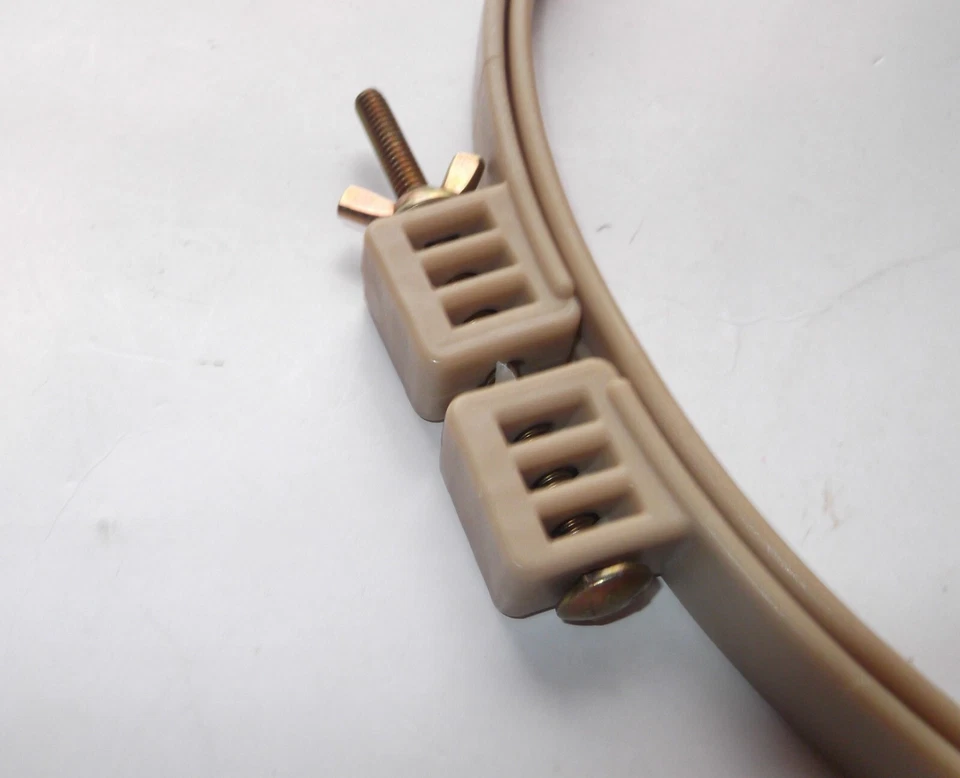 Wood & Plastic Embroidery cross stitch Quilt Hoop Frames 15” & 13" Round Set - Image 3 of 3