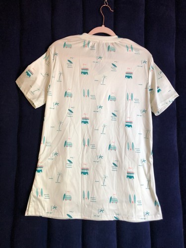 Scrub Top size M Surfing Print V-Neck Blouse Top Shirt Surfer Girl Surfboard NEW - Picture 8 of 10