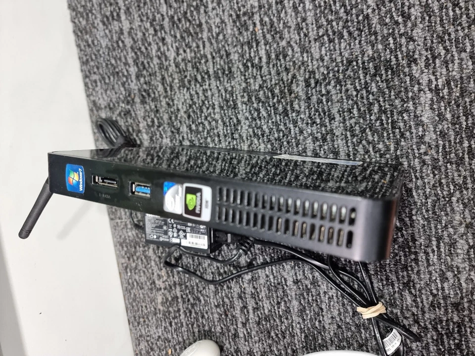 H1379 ASUS Eee Box EB1007 120gb ssd Atom 1.66GHz 1GB EB1007-B020F windows 7 - Image 4 of 4