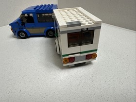 LEGO CITY: Van & Caravan (60117) With Minifigures
