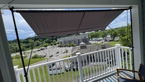 Manually retractable, pressure mounted awning For Porch/patio (118” W) Brand New