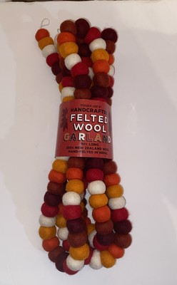 Garland Trader Joe s Hand-Felted Wool Fall/Thanksgiving 9  Limited Ed. Prop NWT