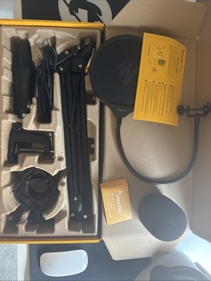 Podcast Microphone Kit  MAONO AU-A04 USB Microphone 
