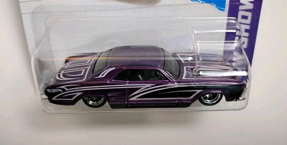 Hot Wheels 2013 Super Treasure Hunt HW Showroom '64 Buick Riviera nuevo en caja Foto 4 de 4