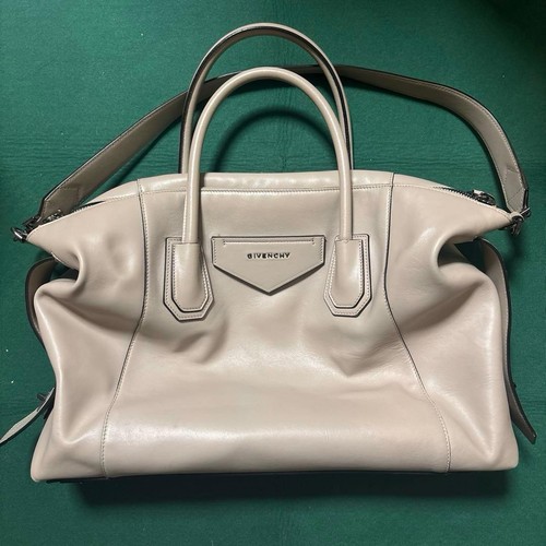 GIVENCHY Antigona Soft Medium Handbag Beige Leather Women Tote Pre-Owned