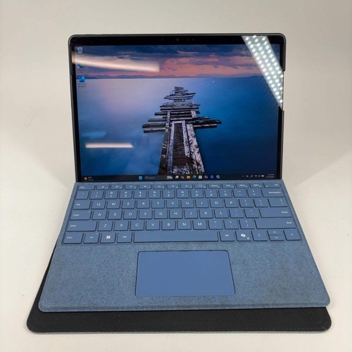 Microsoft Surface Pro 11 2076 13" Snapdragon X 3,4 GHz 16 GB RAM 512 GB SSD