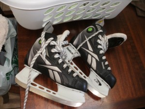 reebok hockey shoes