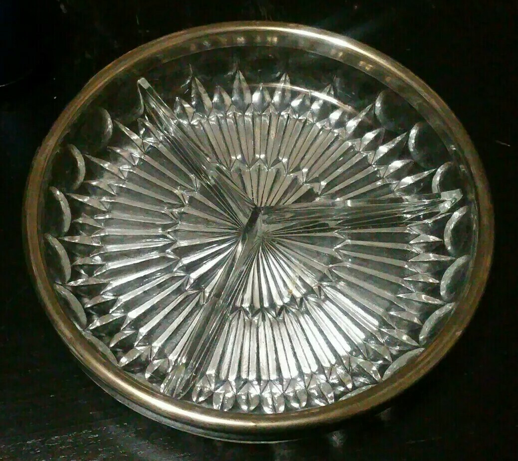Vintage Crystal Glass 3 Divider Peanut, Candy, Snack Dish, 9