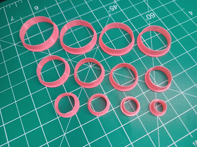 Polymer Clay Schneider - Set mit 12 Kreisen - 8 bis 30 mm - für Fimo und PMC