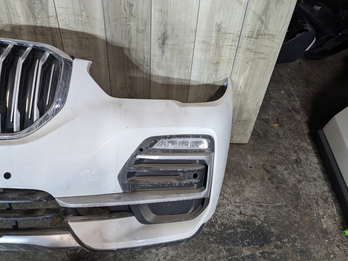 19-23 OEM BMW G05 X5 Front Bumper Cover w/ Griiles & Lower