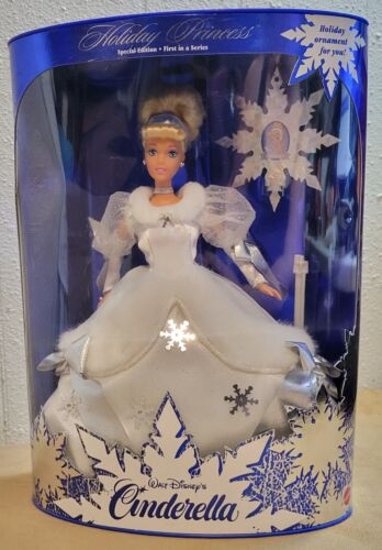 VINTAGE 1996 Holiday Princess Disney&#039;s Cinderella Barbie Special Edition NIB