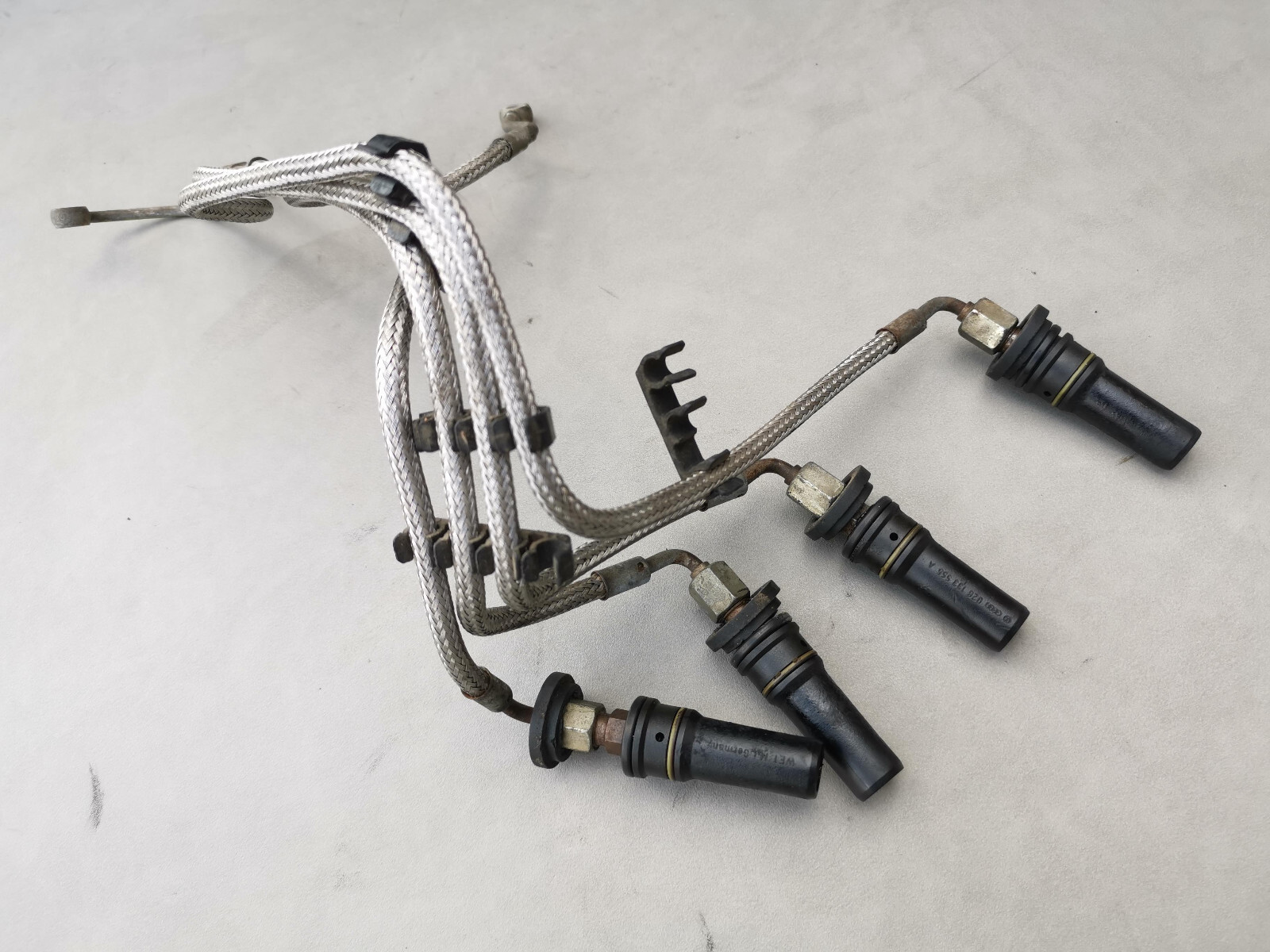 AUDI BOSCH  PETROL 4X INJECTOR - 0437502032 026133555A