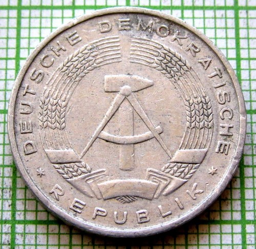 EAST GERMANY DDR GDR 1965 A 10 PFENNIG, ALUMINIUM yes we do combine postage - Picture 4 of 6
